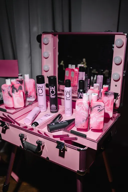 Бьюти-дайджест VOICE: самые яркие новости месяца из мира красоты