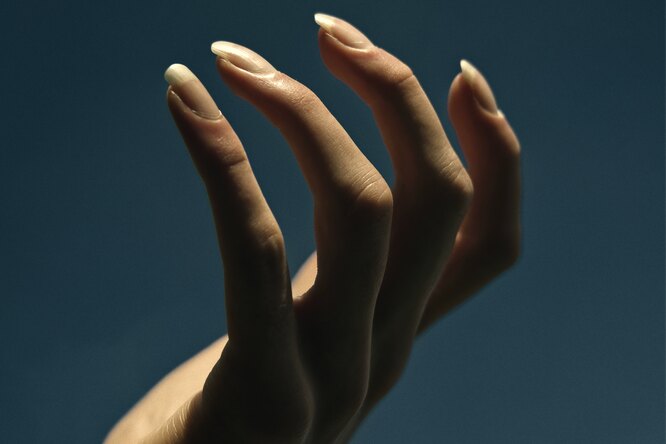 Белые пятна и еще 5 признаков того, что твоим ногтям нужна передышка от лака