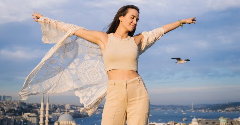 Юлия Довганишина, Анастасия Стоцкая и Ирина Потехина о мюзикле «Последняя сказка», большой мечте и планах на будущее