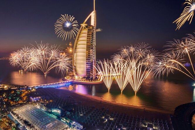Отели в Дубае готовятся к праздничному сезону в своих отелях и ресторанах