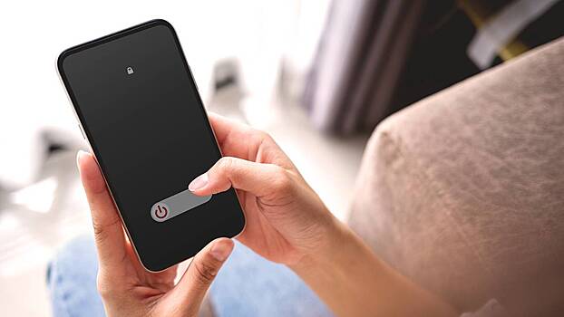 Почему опасно сидеть в телефоне дольше 40 минут и как отучить себя от этого