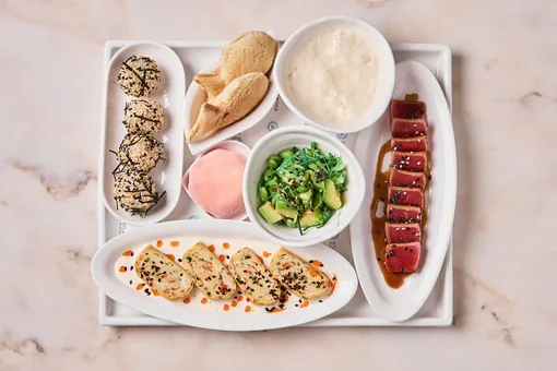 Новые рестораны не в центре, сеты, бранчи и завтраки: свежий гастрономический дайджест, с которым приятно начать год