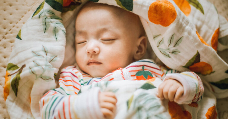 Лучшее одеяло для новорожденного: рейтинг зимних и летних одеялец | Как выбрать для малыша зимнее теплое и летнее легкое одеяло | Лучшие производители красивых одеял для грудничков