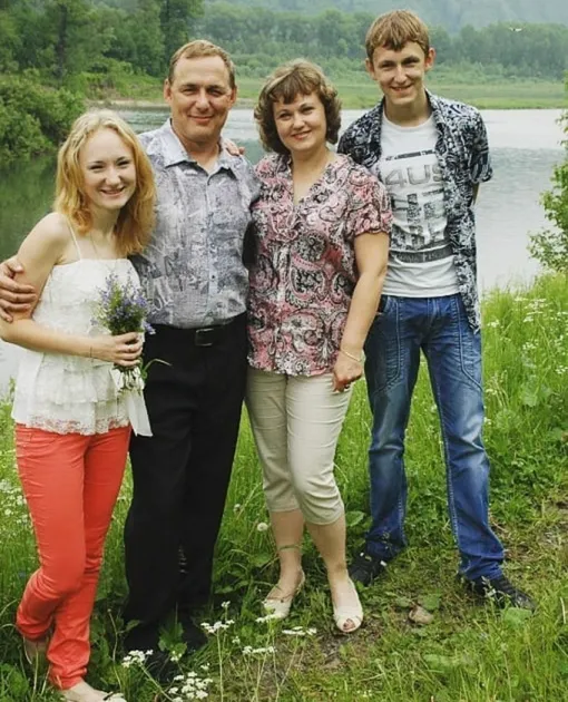 «Мы не врачи и не психологи»: как я справилась с раком и стала равным онкоконсультантом