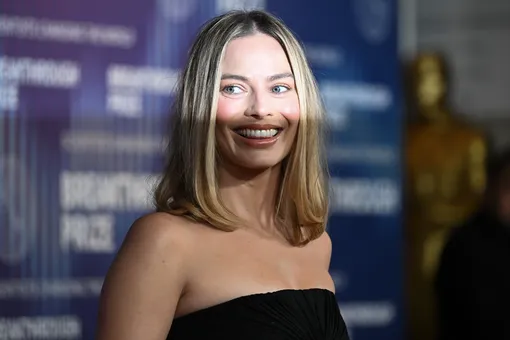 Лоб «на продлёнке»: универсальная стрижка сезона 2026 Лоб «на продленке» — самая универсальная стрижка сезона: как этот тренд работает для каждой формы лица