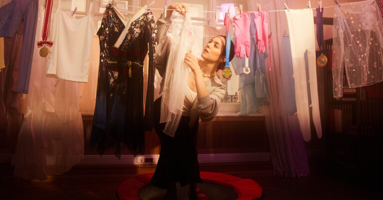В главной роли: Женя Медведева выпускает свою коллекцию одежды