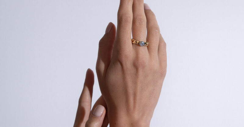 Как ухаживать за кутикулой между походами на маникюр: бери на заметку этот лайфхак от мастеров