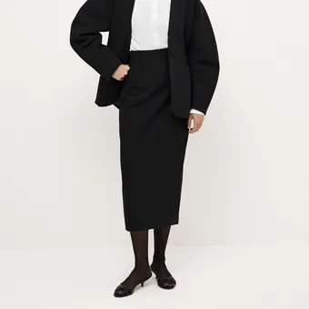 Зимой модные девушки носят именно эти юбки – проверь себя