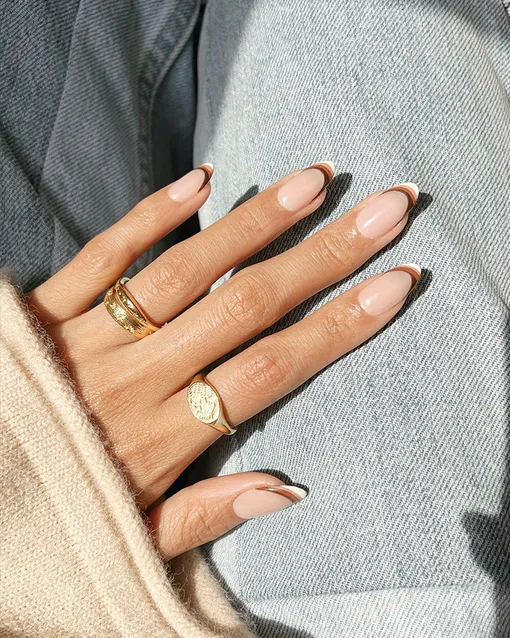 5 необычных вариантов французского маникюра на эту осень: леопард, алый, оливка и не только