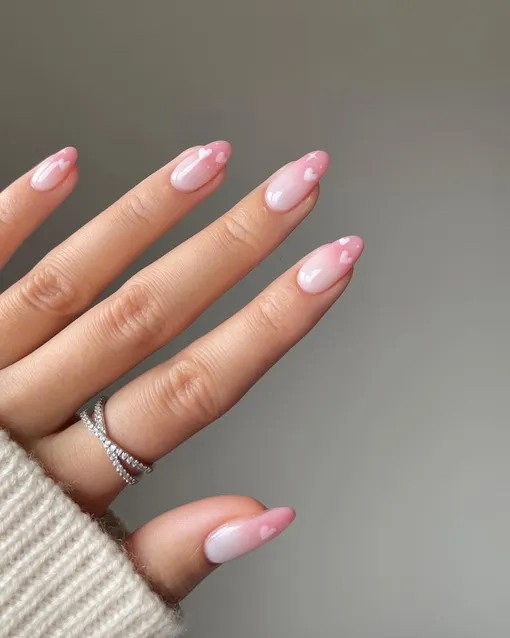 Какой маникюр можно сделать к 14 февраля: 10 модных вариантов на разную длину и форму Какой маникюр можно сделать к 14 февраля: 10 модных вариантов на разную длину и форму