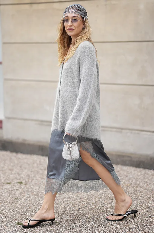 Запомни эти босоножки-стринги – самую стильную модель обуви 2026 года