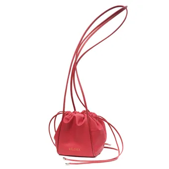 Где искать сумку-кисет – модное «вау» весны-2026