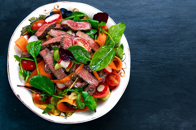 Рецепты вкусных диетических салатов: топ-10 лучших
