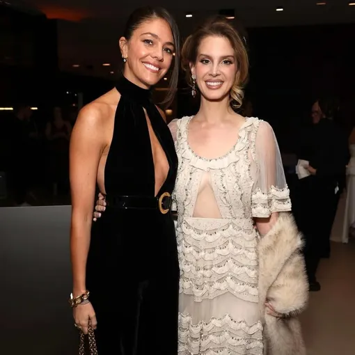 Она делает секс-бомбы: что известно о стилистке, которая одевает Сидни Суини и Лорен Санчес