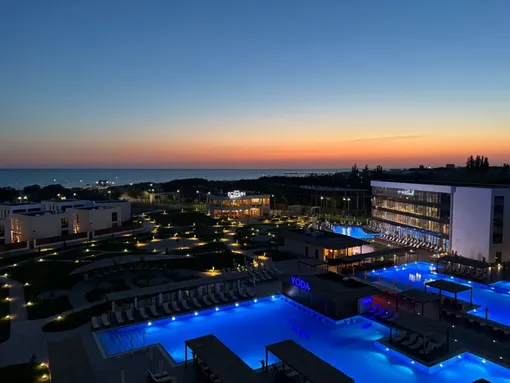 Алтай, Байкал и северное сияние Териберки: шесть маршрутов для медового месяца, который запомнится на всю жизнь