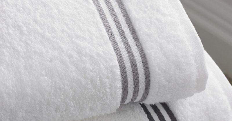 Лучший способ сохранить полотенца мягкими и пушистыми после стирок (или сделать их такими снова) Лучший способ сохранить полотенца мягкими и пушистыми после стирок (или сделать их такими снова)