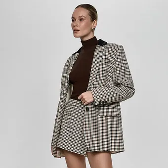 Зимой модные девушки носят именно эти юбки – проверь себя