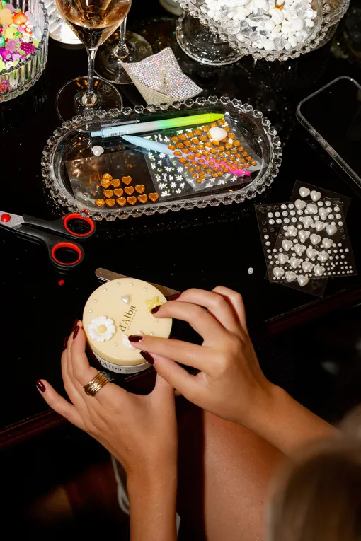 Бьюти-дайджест VOICE: самые яркие новости месяца из мира красоты