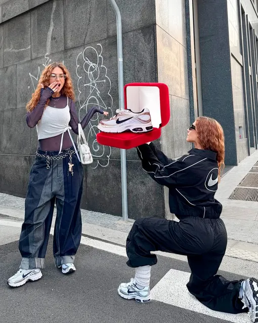 Как носить гетры – одну из ключевых фэшн-фишек весны-2026 Как носить гетры – одну из ключевых фэшн-фишек весны-2026