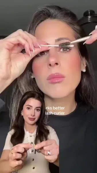 Керлер больше не нужен: как подкрутить ресницы обычной ватной палочкой