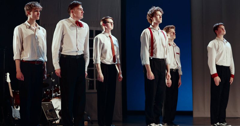 Новые спектакли, ярмарка современного искусства, музыкальный байопик и многое другое: дайджест событий апреля Новые спектакли, ярмарка современного искусства, музыкальный байопик и многое другое: дайджест событий апреля